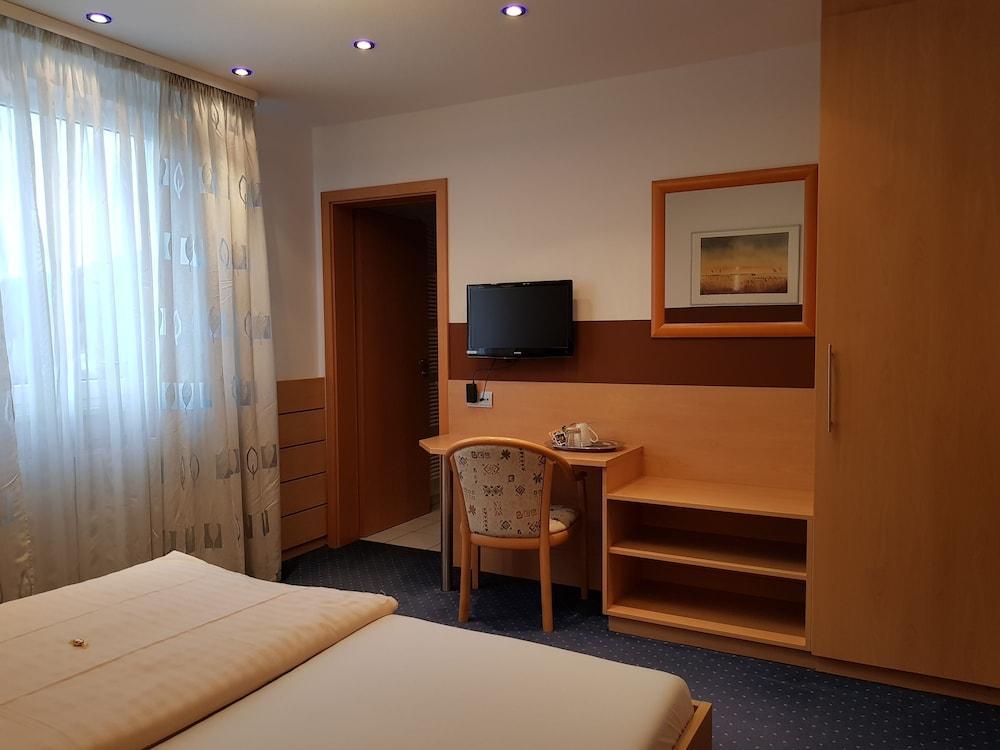 Hotel Habana Aalen Eksteriør bilde