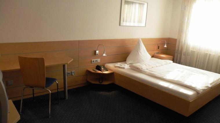 Hotel Habana Aalen Eksteriør bilde