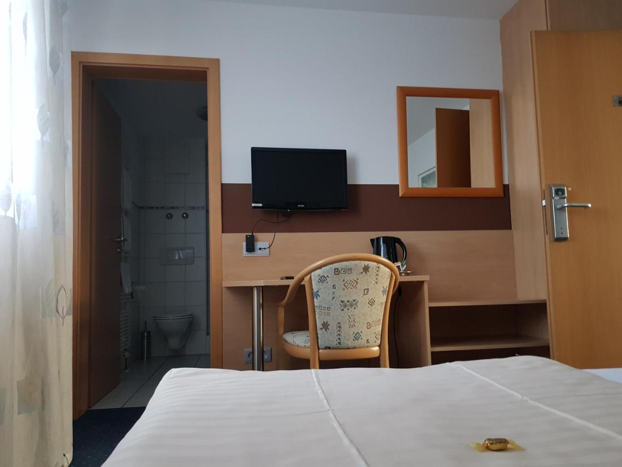 Hotel Habana Aalen Eksteriør bilde