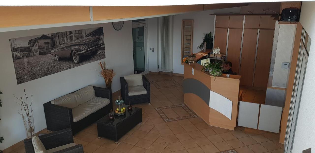Hotel Habana Aalen Eksteriør bilde