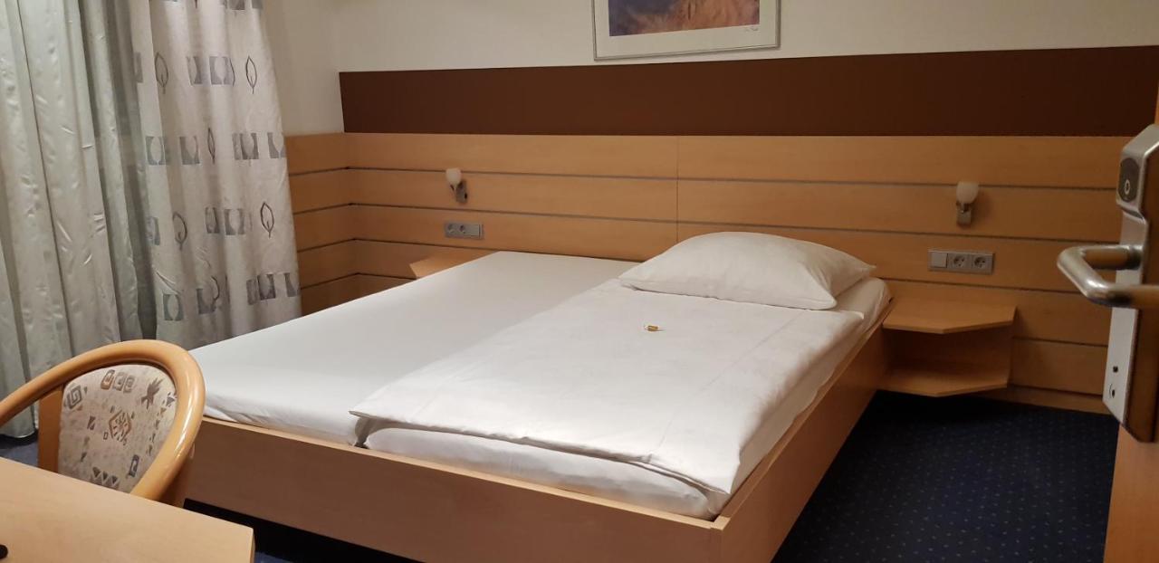 Hotel Habana Aalen Eksteriør bilde