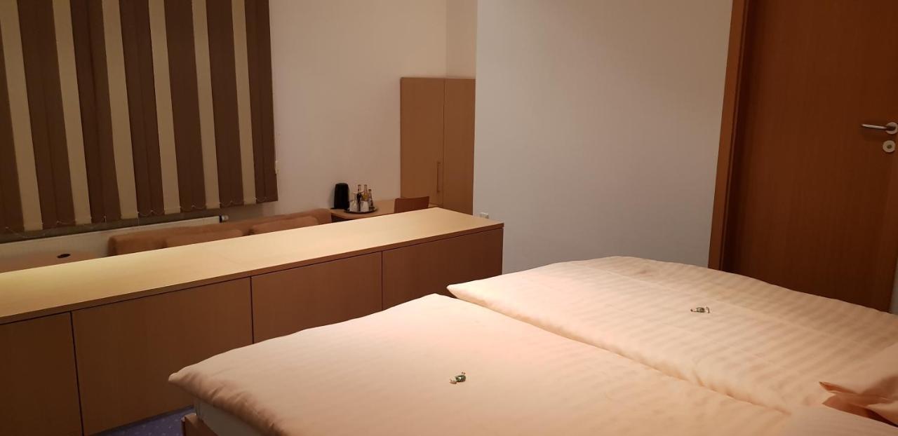 Hotel Habana Aalen Eksteriør bilde