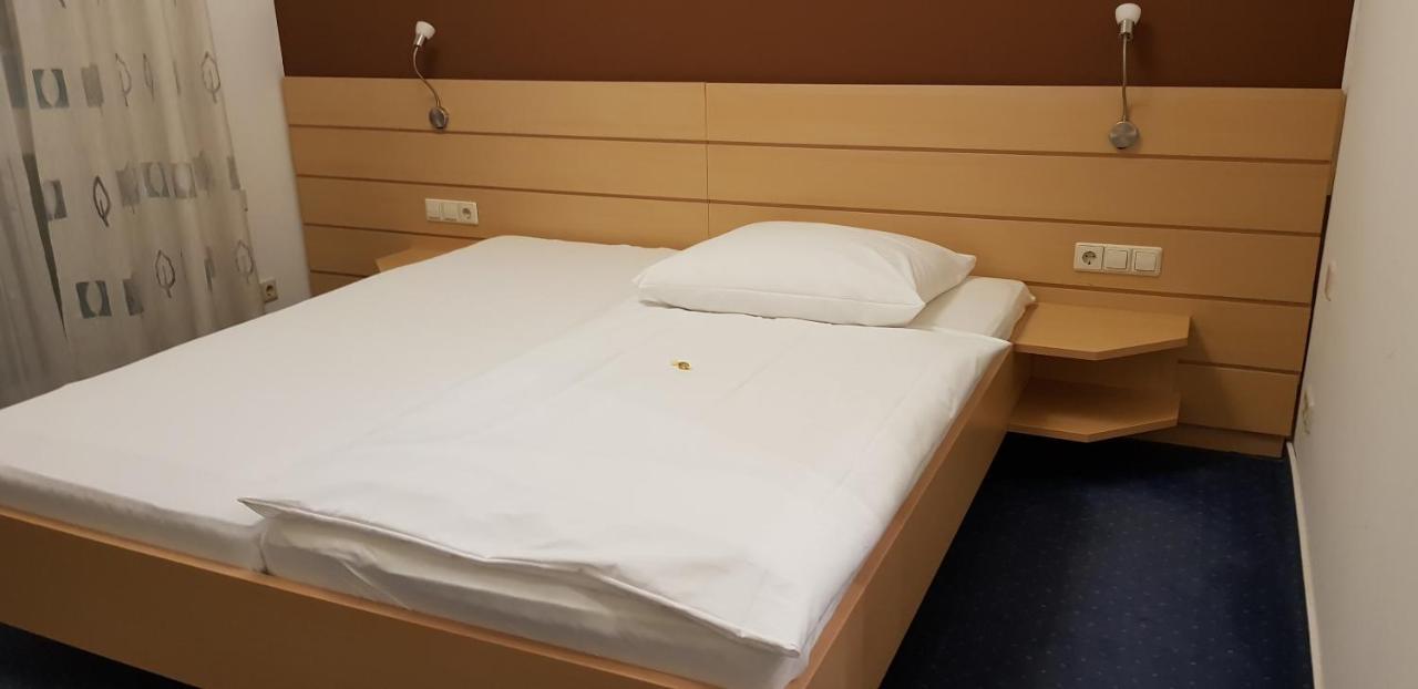 Hotel Habana Aalen Eksteriør bilde