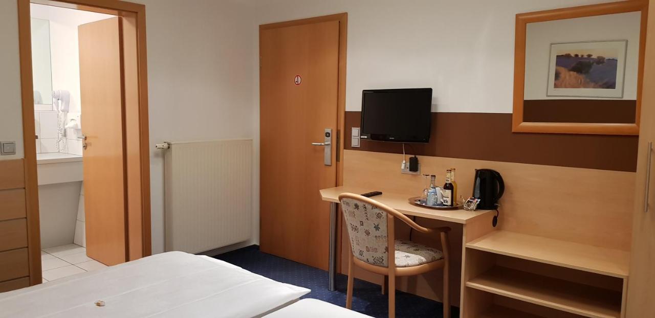 Hotel Habana Aalen Eksteriør bilde